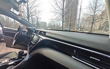 Toyota Camry, 2020 год, 2 150 000 рублей, 13 фотография