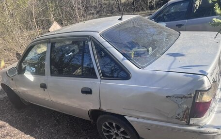 Daewoo Nexia I рестайлинг, 2000 год, 80 000 рублей, 3 фотография