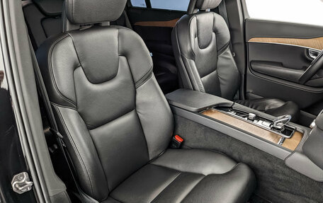 Volvo XC90 II рестайлинг, 2021 год, 5 250 000 рублей, 24 фотография