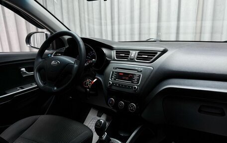 KIA Rio III рестайлинг, 2015 год, 999 999 рублей, 9 фотография