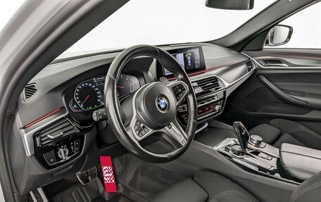 BMW 5 серия, 2021 год, 4 265 000 рублей, 16 фотография