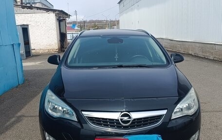 Opel Astra J, 2012 год, 880 000 рублей, 1 фотография