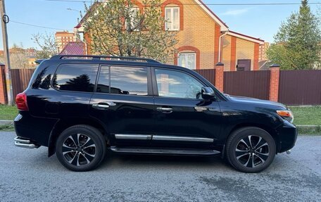 Toyota Land Cruiser 200, 2015 год, 3 900 000 рублей, 7 фотография