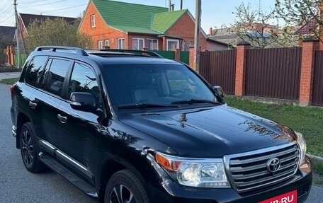Toyota Land Cruiser 200, 2015 год, 3 900 000 рублей, 3 фотография