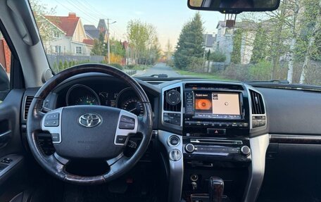 Toyota Land Cruiser 200, 2015 год, 3 900 000 рублей, 19 фотография