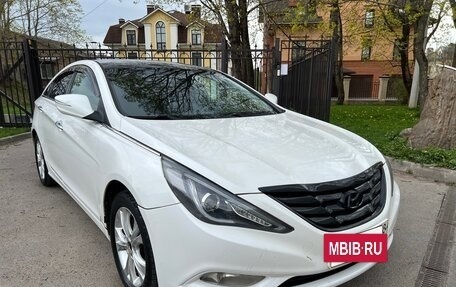 Hyundai Sonata VI, 2012 год, 620 000 рублей, 4 фотография