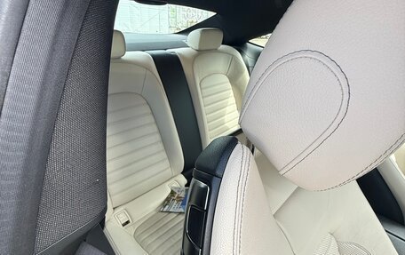 Mercedes-Benz C-Класс, 2015 год, 3 000 000 рублей, 25 фотография
