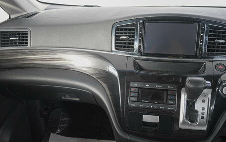 Nissan Elgrand III, 2018 год, 3 449 000 рублей, 15 фотография
