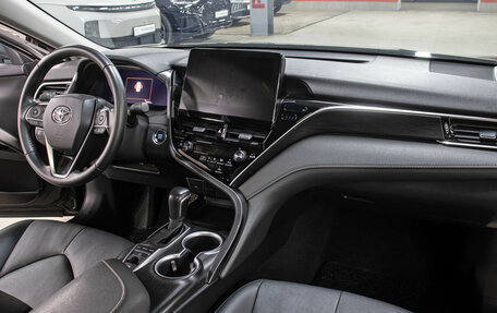Toyota Camry, 2023 год, 3 698 000 рублей, 11 фотография