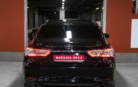 Toyota Camry, 2023 год, 3 698 000 рублей, 6 фотография