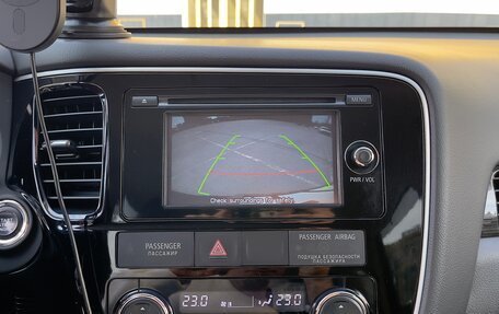 Mitsubishi Outlander III рестайлинг 3, 2015 год, 1 750 000 рублей, 17 фотография