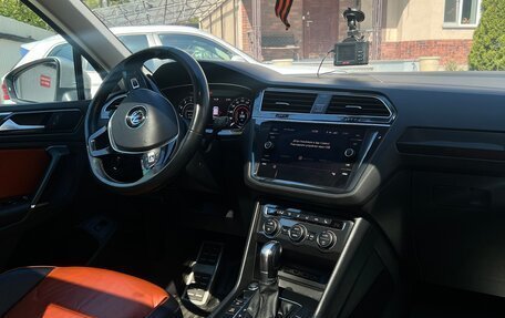 Volkswagen Tiguan II, 2017 год, 3 200 000 рублей, 7 фотография