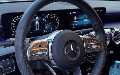 Mercedes-Benz A-Класс, 2022 год, 2 490 000 рублей, 9 фотография