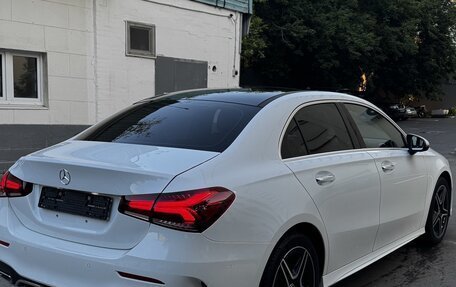 Mercedes-Benz A-Класс, 2022 год, 2 490 000 рублей, 11 фотография