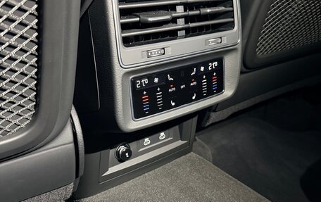 Audi Q7, 2024 год, 13 850 000 рублей, 25 фотография