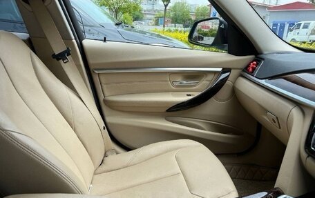 BMW 3 серия, 2016 год, 1 769 000 рублей, 17 фотография