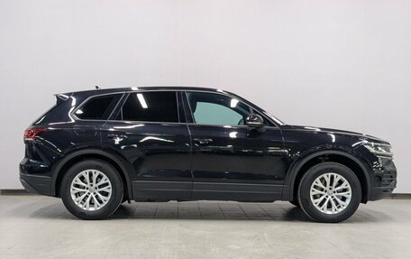 Volkswagen Touareg III, 2018 год, 5 270 000 рублей, 7 фотография