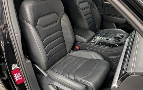 Volkswagen Touareg III, 2018 год, 5 270 000 рублей, 15 фотография