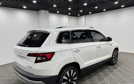 Skoda Karoq I, 2021 год, 1 676 700 рублей, 6 фотография
