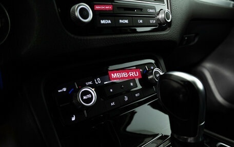 Volkswagen Touareg III, 2015 год, 2 649 700 рублей, 16 фотография