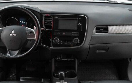Mitsubishi Outlander III рестайлинг 3, 2012 год, 1 150 000 рублей, 7 фотография