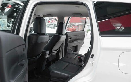 Mitsubishi Outlander III рестайлинг 3, 2012 год, 1 150 000 рублей, 12 фотография