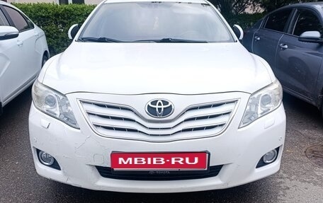 Toyota Camry, 2010 год, 900 000 рублей, 1 фотография