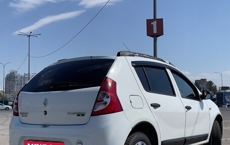 Renault Sandero I, 2013 год, 570 000 рублей, 4 фотография