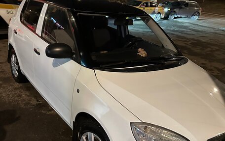 Skoda Fabia II, 2009 год, 455 000 рублей, 2 фотография