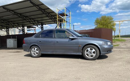 Opel Vectra B рестайлинг, 2000 год, 250 000 рублей, 3 фотография