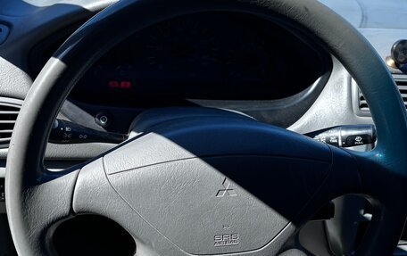 Mitsubishi Galant VIII, 2003 год, 330 000 рублей, 8 фотография