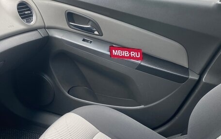 Chevrolet Cruze II, 2010 год, 560 000 рублей, 6 фотография