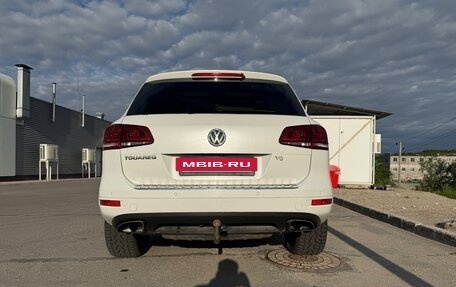 Volkswagen Touareg III, 2013 год, 2 000 000 рублей, 2 фотография