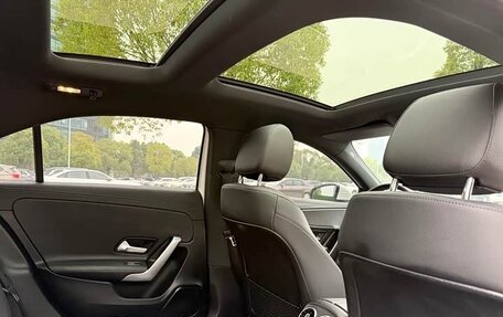 Mercedes-Benz A-Класс, 2022 год, 1 715 000 рублей, 11 фотография