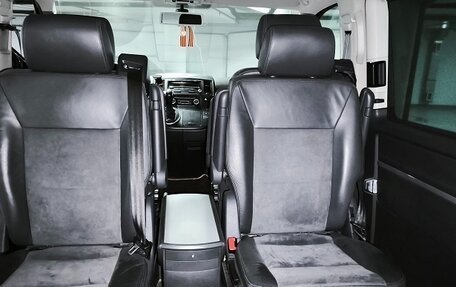 Volkswagen Multivan T5, 2012 год, 2 253 000 рублей, 9 фотография