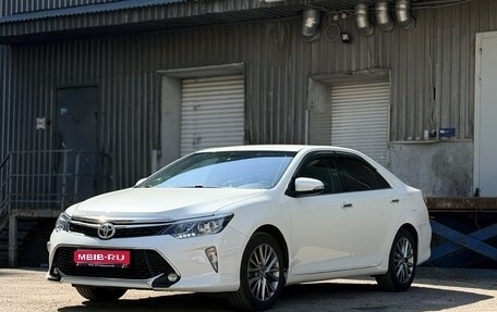 Toyota Camry, 2016 год, 2 390 000 рублей, 1 фотография
