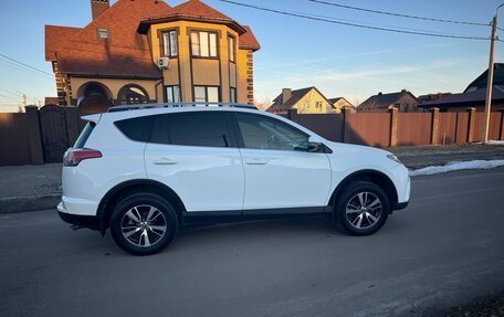 Toyota RAV4, 2015 год, 2 450 000 рублей, 4 фотография