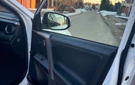 Toyota RAV4, 2015 год, 2 450 000 рублей, 5 фотография