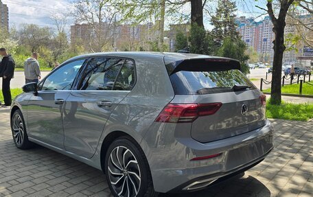 Volkswagen Golf VIII, 2022 год, 1 988 000 рублей, 4 фотография