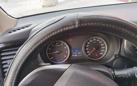 Mitsubishi Outlander III рестайлинг 3, 2012 год, 1 330 000 рублей, 2 фотография