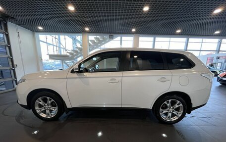 Mitsubishi Outlander III рестайлинг 3, 2013 год, 1 510 000 рублей, 6 фотография