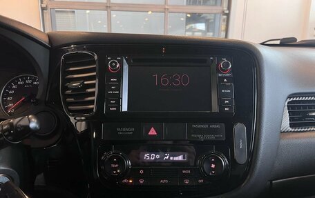 Mitsubishi Outlander III рестайлинг 3, 2013 год, 1 510 000 рублей, 13 фотография