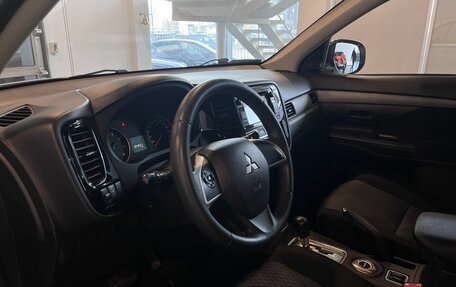 Mitsubishi Outlander III рестайлинг 3, 2013 год, 1 510 000 рублей, 22 фотография