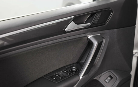 Volkswagen Tiguan II, 2017 год, 2 299 000 рублей, 24 фотография