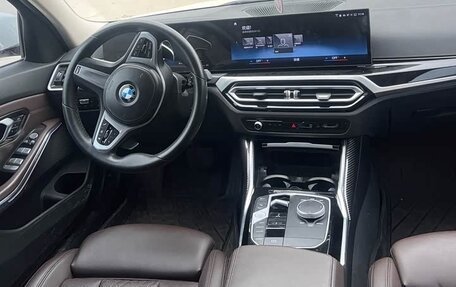 BMW 3 серия, 2023 год, 2 650 998 рублей, 9 фотография