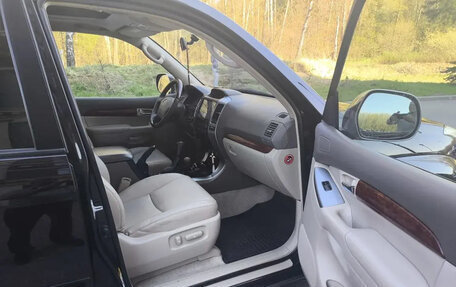 Toyota Land Cruiser Prado 120 рестайлинг, 2006 год, 2 630 000 рублей, 10 фотография