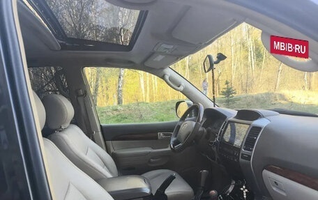 Toyota Land Cruiser Prado 120 рестайлинг, 2006 год, 2 630 000 рублей, 9 фотография