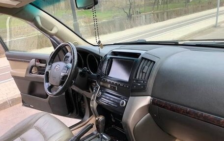 Toyota Land Cruiser 200, 2007 год, 2 520 000 рублей, 7 фотография