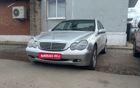 Mercedes-Benz C-Класс, 2000 год, 450 000 рублей, 3 фотография