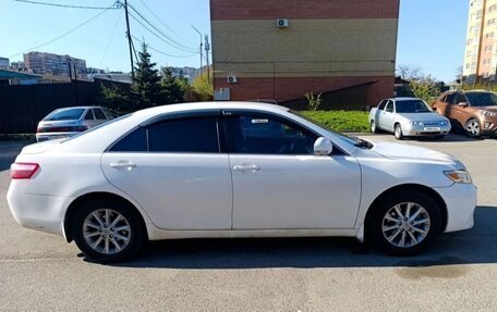 Toyota Camry, 2010 год, 900 000 рублей, 3 фотография